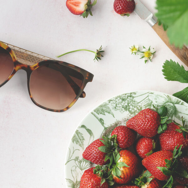 visuel_univers_jooly_sun_SUN0352_fraises_2022_2500x2500px